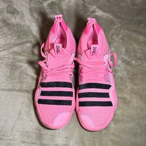 Mens Trae Young Basketball shoes